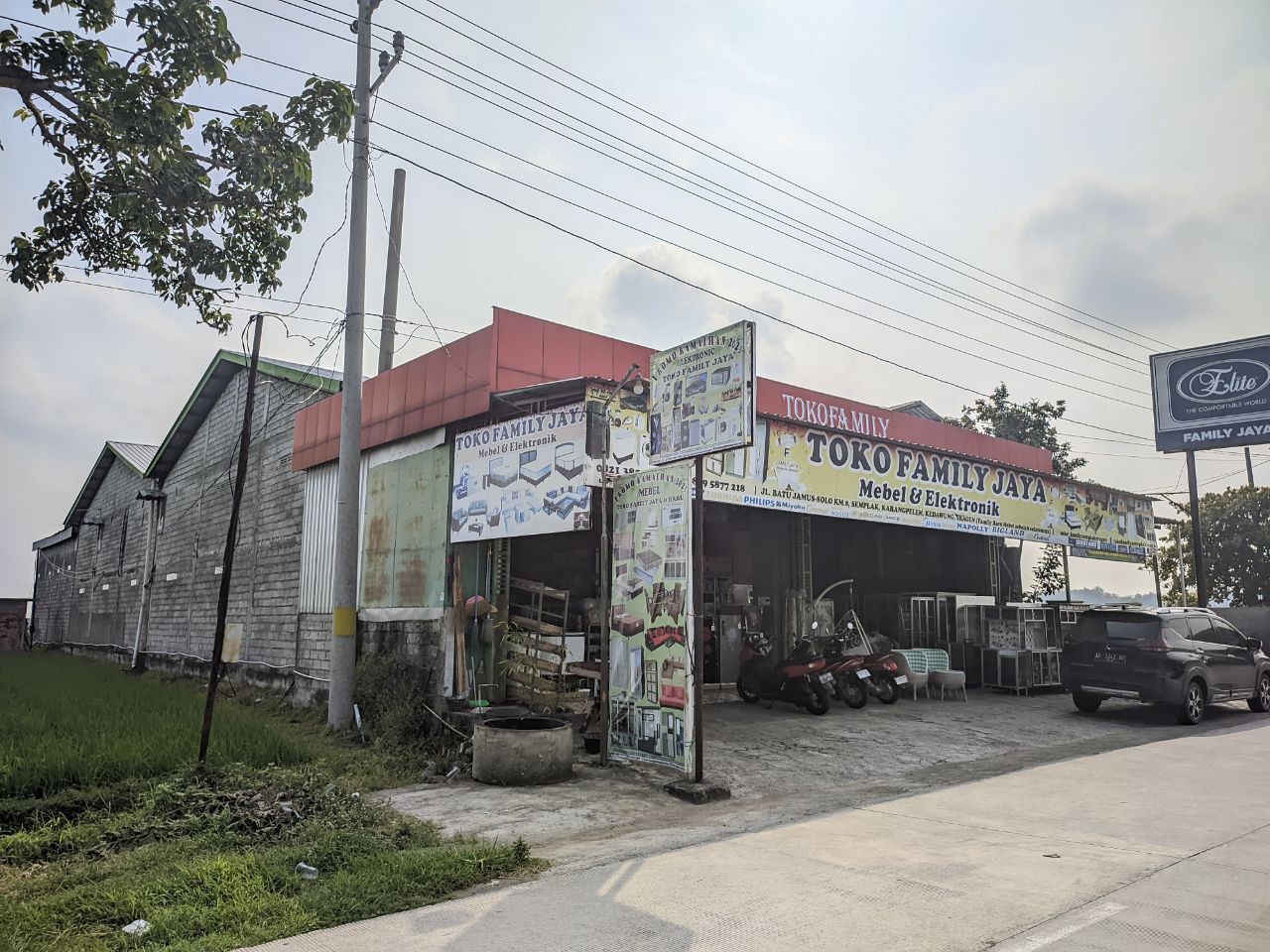 TANAH DAN BANGUNAN ( RUMAH DAN TOKO ) - thumbnail 2